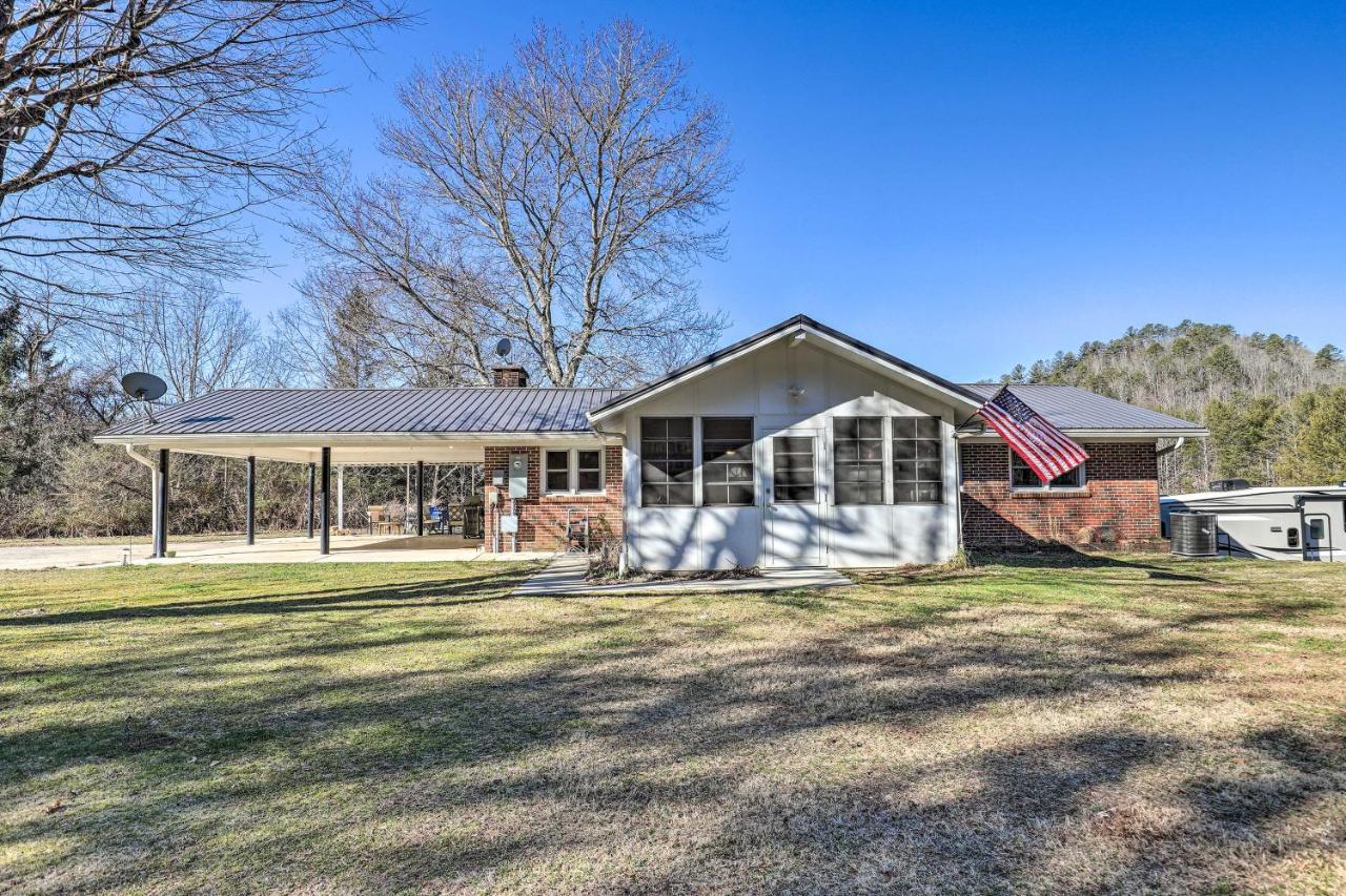 Blue Ridge Mountain Escape With Hot Tub, Grill! Villa Brevard Dış mekan fotoğraf